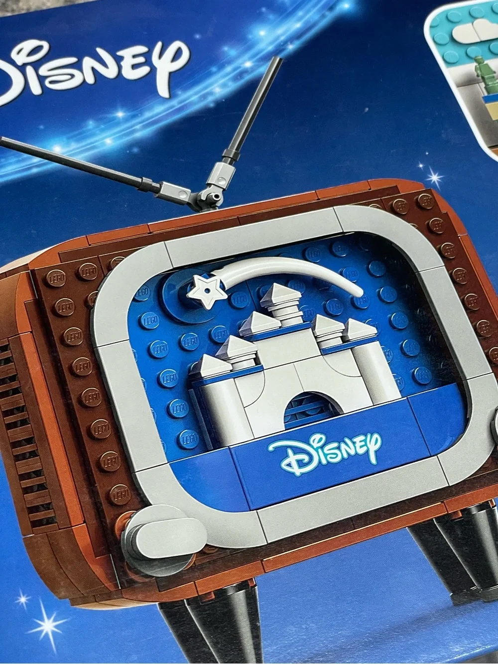 LEGO Disney Classic Animation Scene TV Set - Disney - Toy Story - Lion King